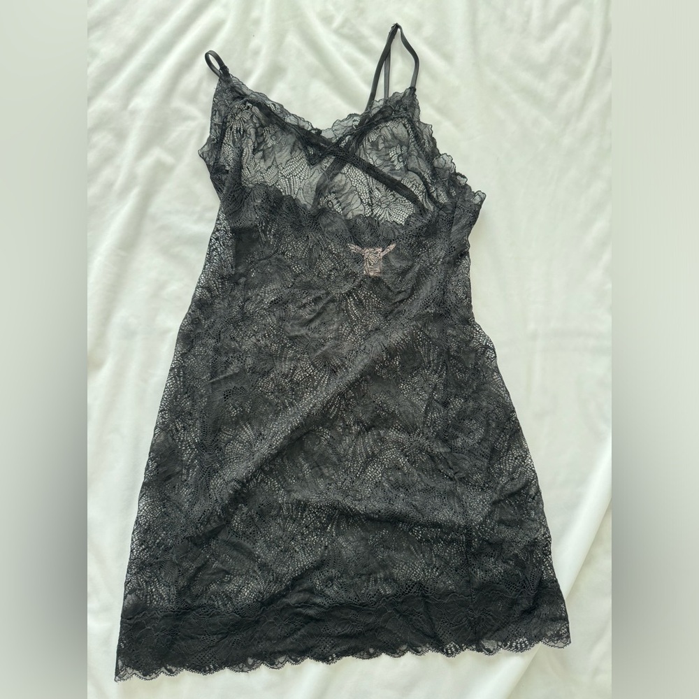 Victoria secret lace dress with criss cross back - black size small NEVER WORN